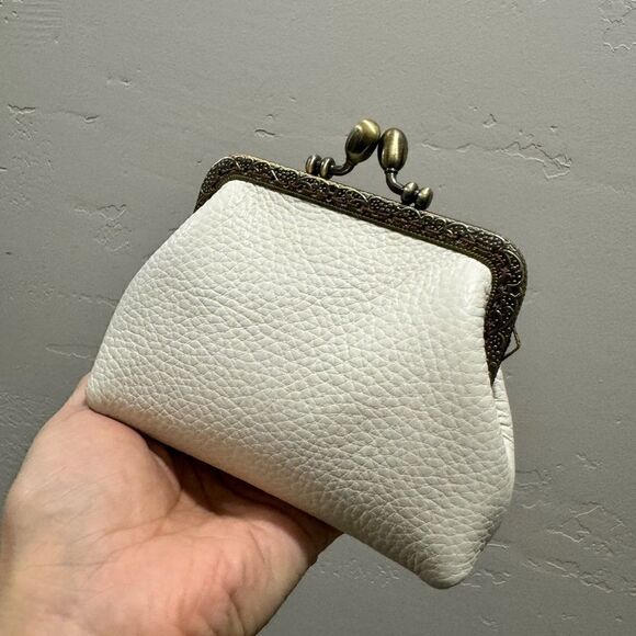 Vintage Handsewn Genuine Pebble Leather Kisslock Wallet/Wristlet/Coin purse - Picture 4 of 11